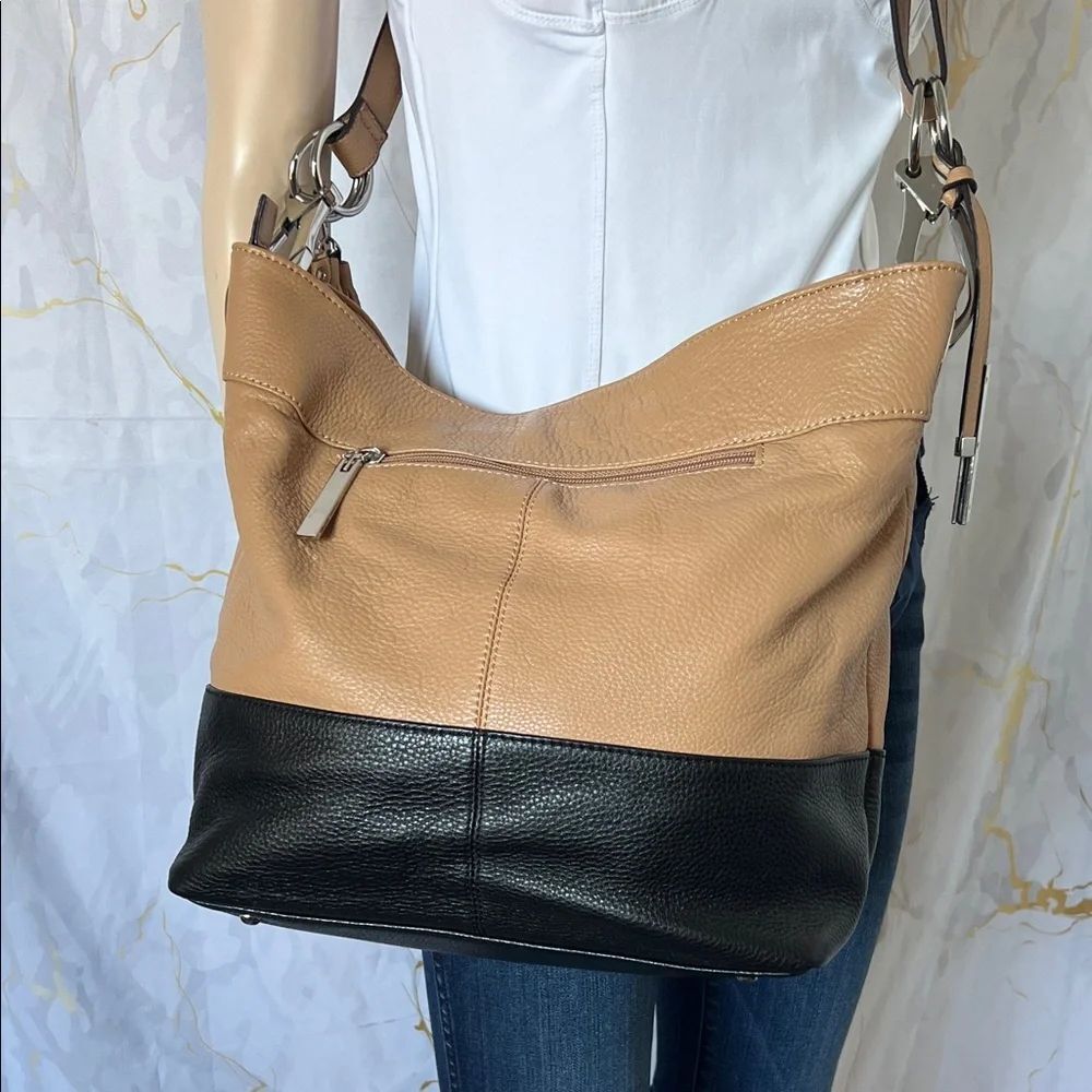 * Wilsons Leather Tan and Black Shoulder Bag